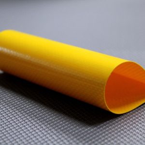 Тентовая ткань ПВХ Sealtex оптом 650 гр/м2, размер 2.5х65м желтый (Ral 1003)